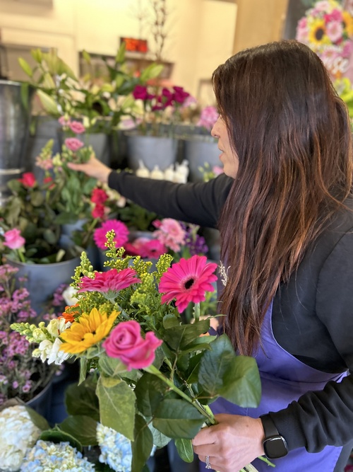 FLORIST CHOICE BOUQUET 