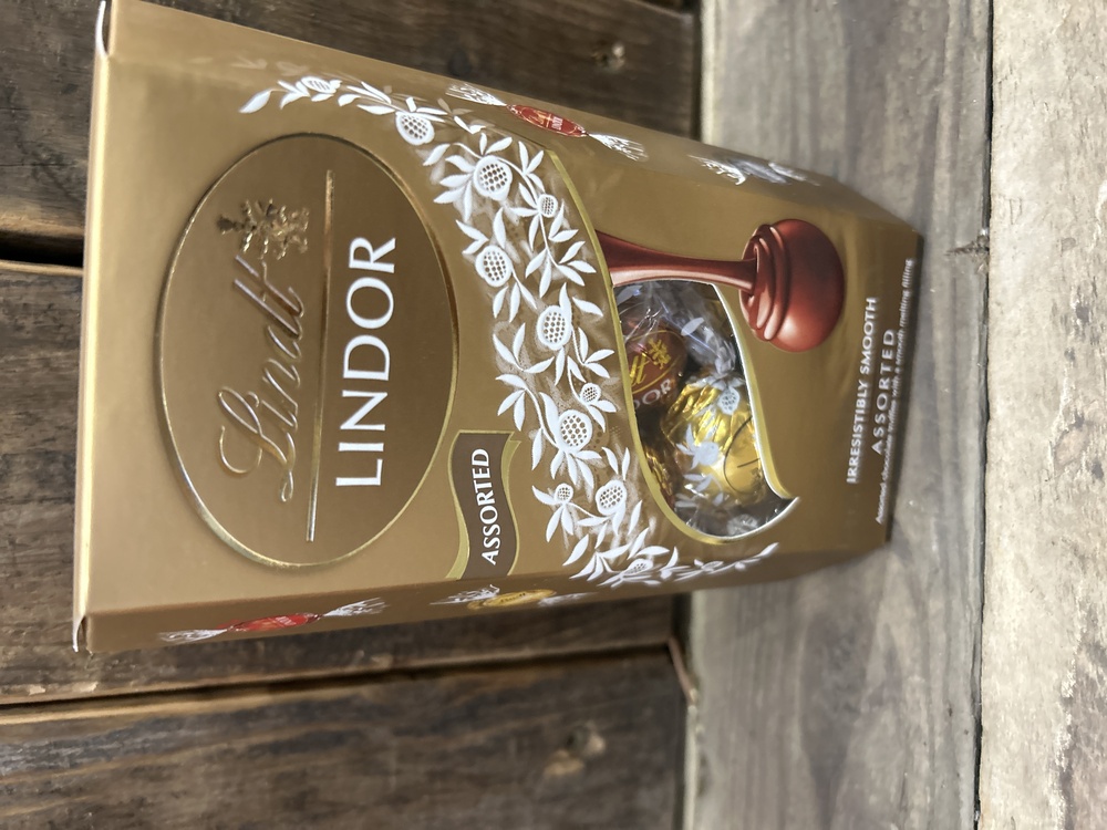 Lindt Lindor Assorted Truffles 